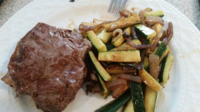 Steak with caramelized red onion and zucchini! - Julie
