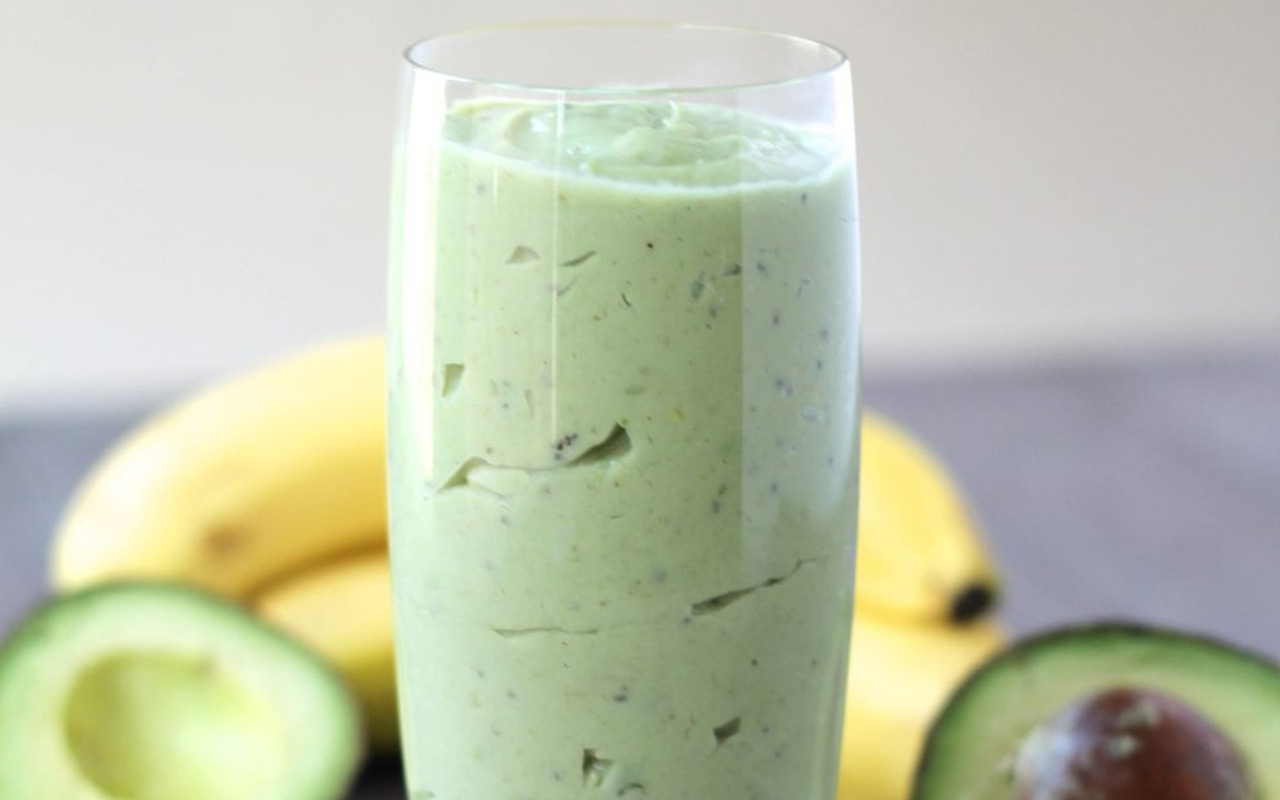 avocado-banana-smoothies