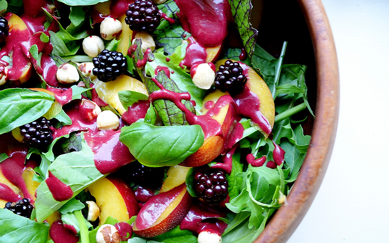 Nectarine Salad With Blackberry Dressing
