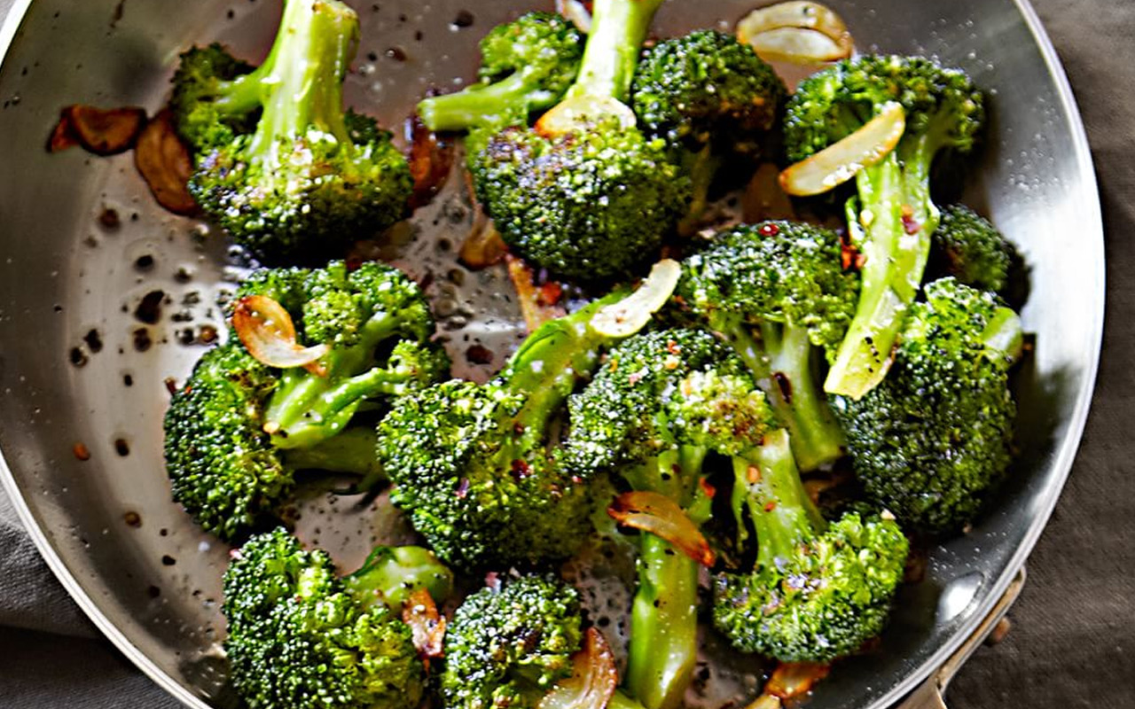 garlic-roasted-broccoli